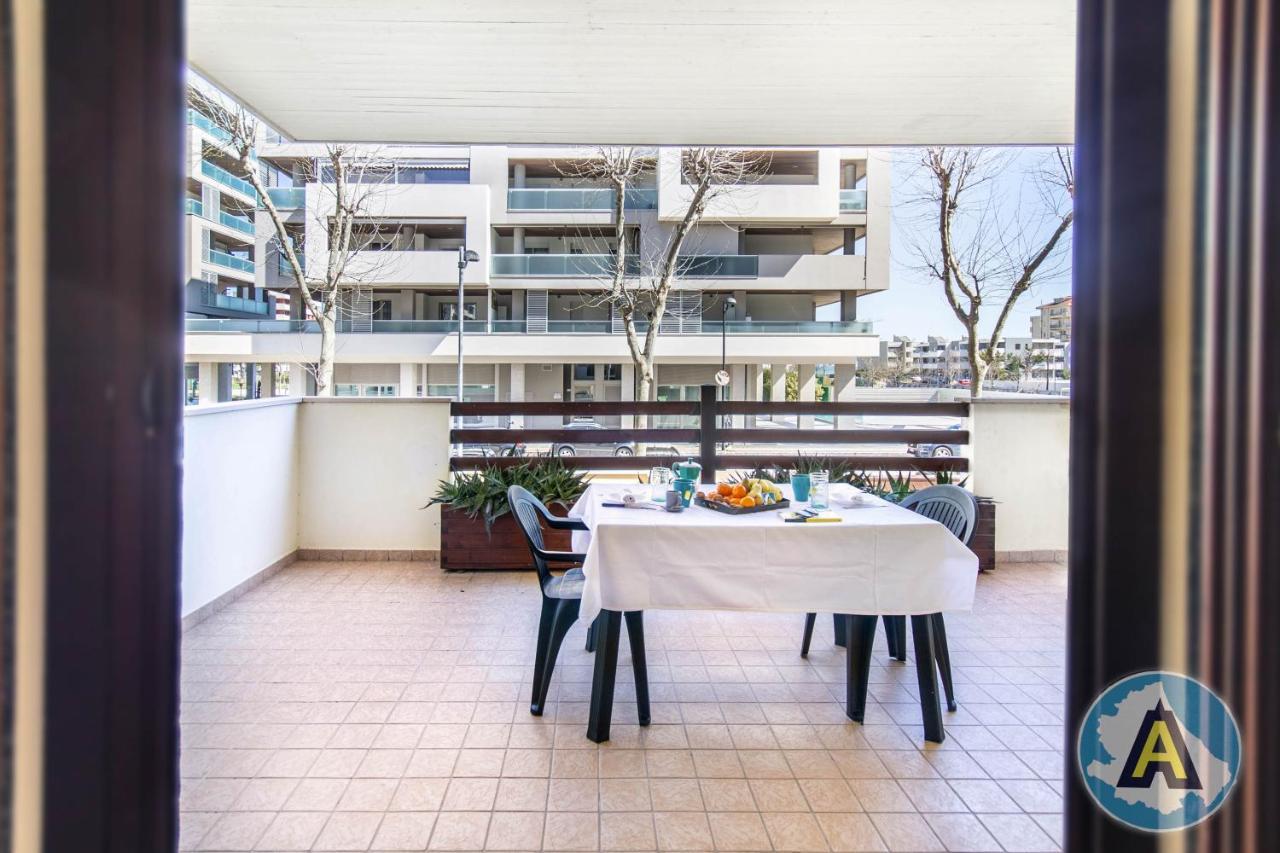 Luminoso A Due Passi Dal Mare 51A Appartement Montesilvano Marina Buitenkant foto